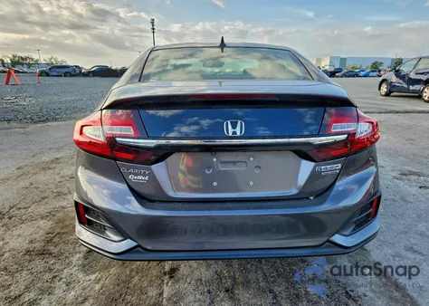 2018 Honda Clarity Touring z USA, uszkodzony, nr VIN JHMZC5F34JC004967